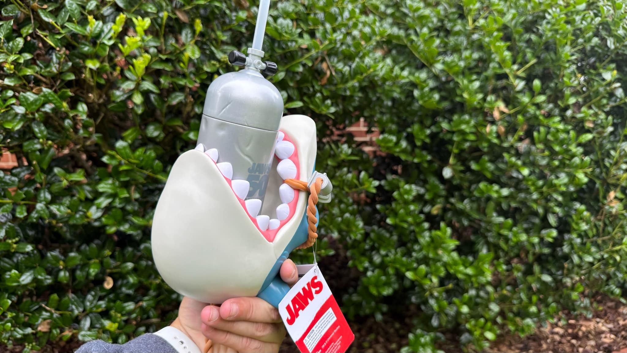 ‘Jaws’ 50th Anniversary Sipper Now Available at Universal Orlando ...
