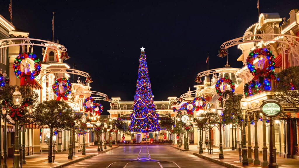 Walt Disney World Posts Holiday Park Hours Through the End of