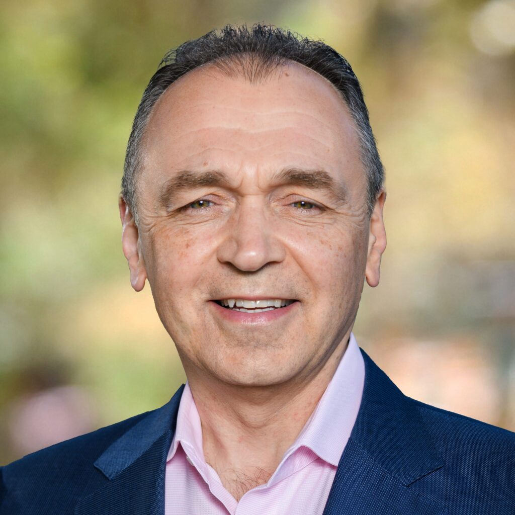 Thomas Mazloum DX Headshot scaled