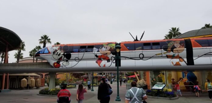 disneyland monorail disneyland monorail