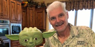 Legendary Star Wars Monorail and Happily Ever After Voice Actor Tom Kane Dies at