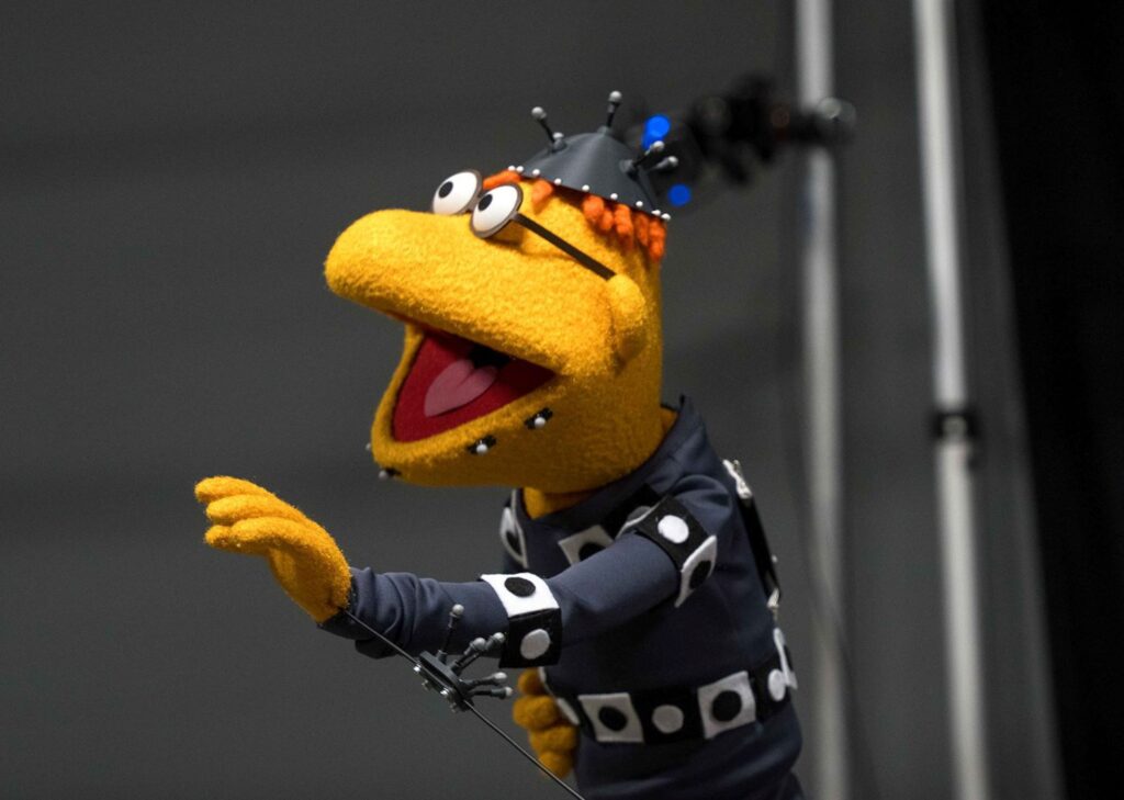 Scooter Joins the Show for the Opening of Rock n Roller Coaster Starring The Muppets Scooter Motion Capture x