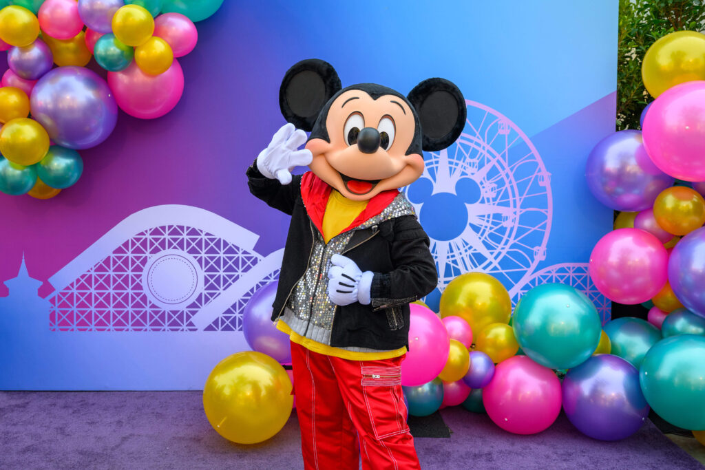Disneyland Resort Reveals Details for D Day and Disney Jr Let’s Play Party ()