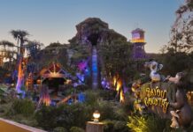 Family Removed From Tiana's Bayou Adventure After Children Stand Up Before the Drop
