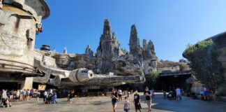Disneyland Adding Anzellan Droidsmiths from D Expo to Star Wars Galaxys Edge