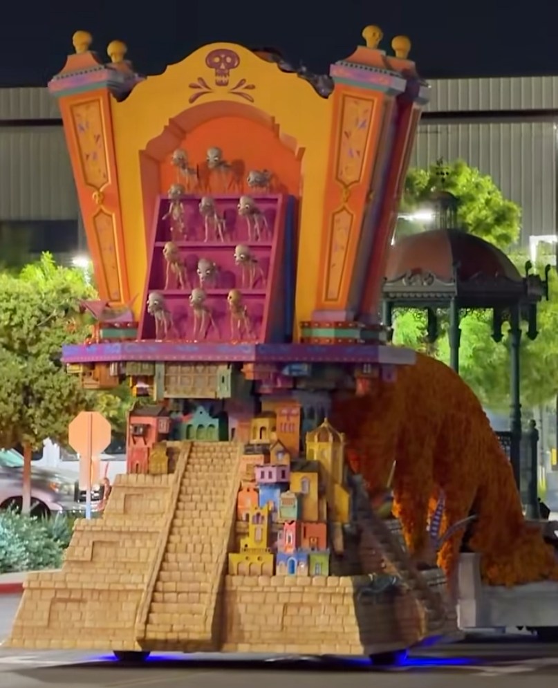 Magic Happens Floats Are Making Their Way Through Anaheim to Disneyland Magic Happens Floats Are Making Their Way Through Anaheim to Disneyland ()