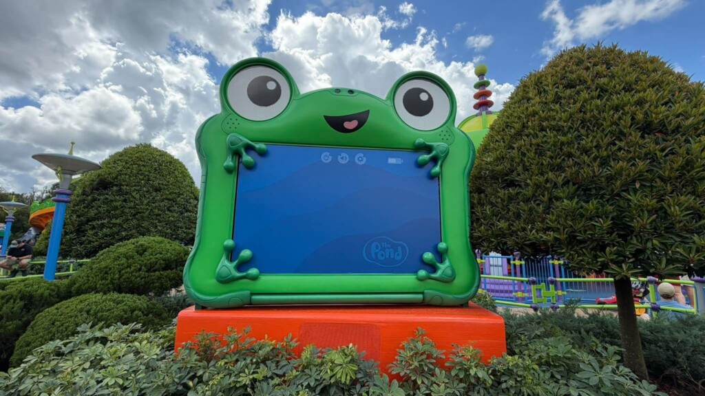 New Toy Story 5 Lilypad Installed at Alien Swirling Saucers in Hollywood Studios New Toy Story Lilypad Installed at Alien Swirling Saucers in Hollywood StudiosNew Toy Story Lilypad Installed at Alien Swirling Saucers in Hollywood Studios